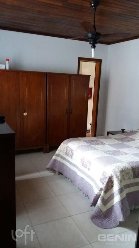 Image 16 - 275008
